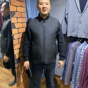 наши дорогие гости Безрукавки на осень Размеры от