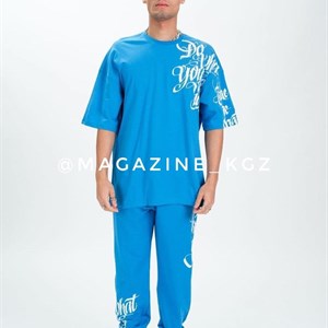 Здравствуйте Вы можете заказать у нас уличную одежду