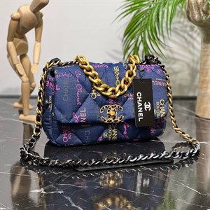 ЛИСТАЕМ ДЕВОЧКИ