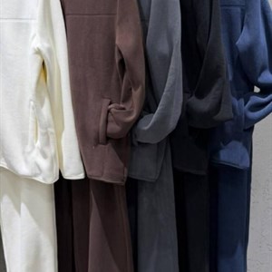 Женская одежда размеров L и XL — стильные модели KAPSULA BRAND