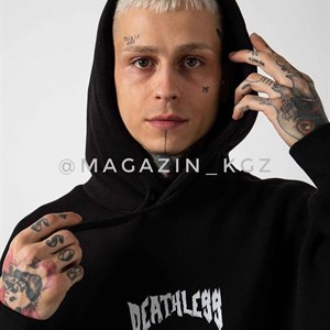 Здравствуйте Вы можете заказать у нас уличную одежду