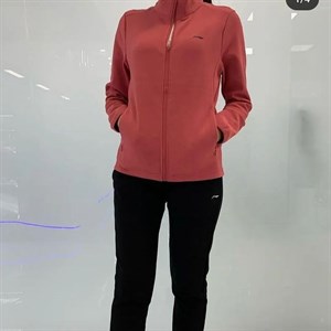 Получили повтор спортивный костюм LINING качество