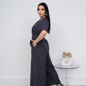   Двойка юбка брюки  Размерный ряд 42 48  Контакты