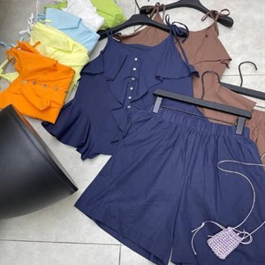 Базовая женская одежда KAPSULA_BRAND — офлайн точки на Дордой, 1300