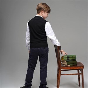 Стильные жилетки для школы которые могут стать как