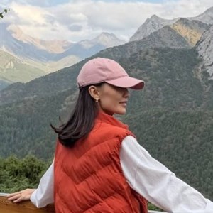 Женские безрукавки и жилетки оптом из Гуанчжоу