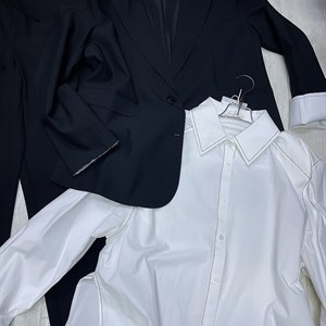 Новая коллекция стильной одежды - брючки, рубашка и пиджак из Италии