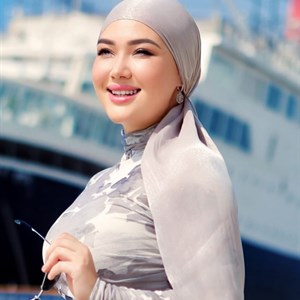 Люксовые шарфы и палантины: роскошь, доступная каждому