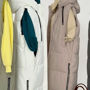 Модная удлиненная безрукавка - идеальный выбор для стильных женщин