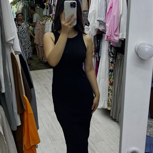 Купите маленькое черное платье - стиль и элегантность для каждой женщины!