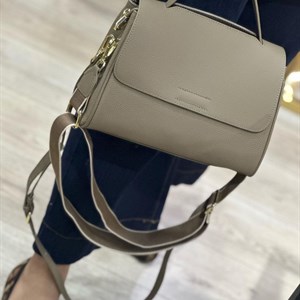 New сумка В наличии   Имеются 2 длинных ремешка  