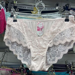 Кыргызстан Бишкек Рынок Кербен Дордой Нижнее белье