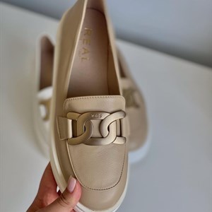 Мы уже начали получать осеннюю коллекцию Начать хотим