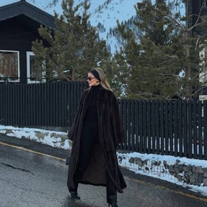 Эко-шубки женские из Китая — мягкие зимние шубы размеров M–L