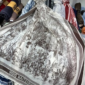 Шарф из жоржета — производство Китай: стильный платок для повседневного образа