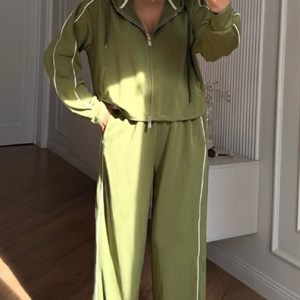 KAPSULA_BRAND 🎀 Офлайн точки на рынке ДОРДОЙ — стильные товары в наличии