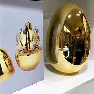 Вновь получили Роскошный набор столовых приборов