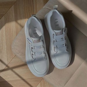 В босоножках по вечерам уже прохладно Идеальный вариант