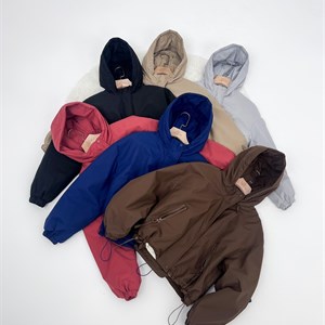 Качественная верхняя одежда оптом в Бишкеке - Дордой