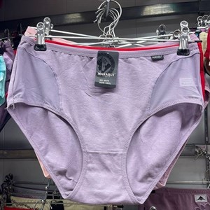 Кыргызстан Бишкек Рынок Кербен Дордой Нижнее белье