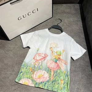 У нас есть много различных футболок на ваш вкус Размерный