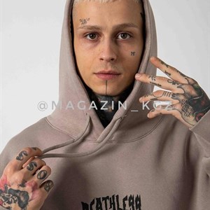 Здравствуйте Вы можете заказать у нас уличную одежду