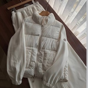 Женская одежда KAPSULA BRAND — размеры M и L