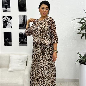 Размеры 46 48 50 52 54 на наш Цена блузки 4900 Юбка