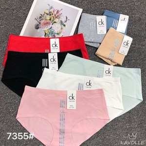 Кыргызстан Бишкек Рынок Кербен Дордой Нижнее белье