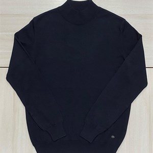 В наличии трикотажные водолазки Расцветки черный темно