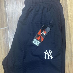 Мужская спортивная одежда бомберы и шорты в широком