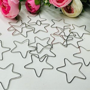 Фурнитура это маленькие незаметные обычно металлические