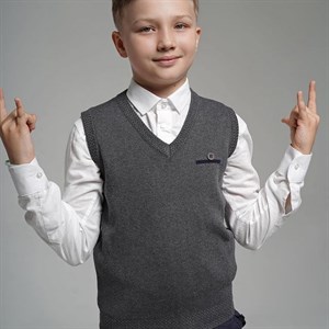 Ещё новое поступление Школьный жилет станет праздничным