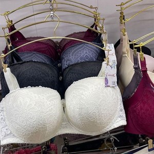 Кыргызстан Бишкек Рынок Кербен Дордой Нижнее белье