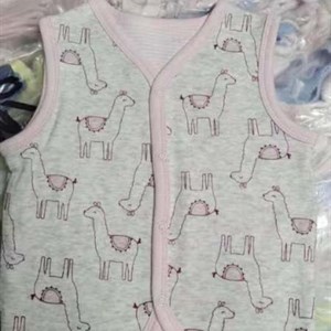      ЛИСТАЙТЕ ЦВЕТА       жилет размер 6 36м в линии