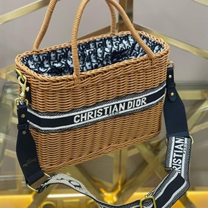 New стильная сумка в наличии  качество люкс