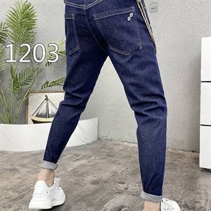 Мужские джинсы оптом Большой ассортимент товара в