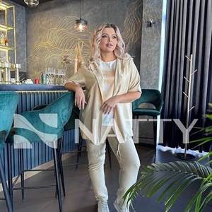 Элегантная модель тройки идеально подойдет для девушек