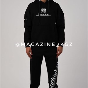 Здравствуйте Вы можете заказать у нас уличную одежду