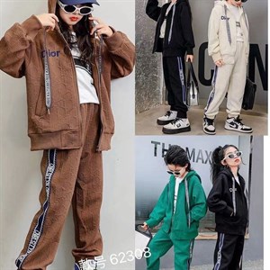 Новинки Двойки на девочек Цена 1300 сом Размер 120