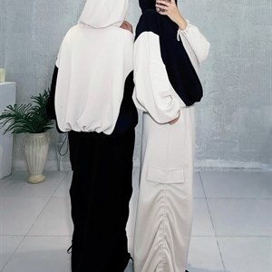 Костюм для женщин с уникальными деталями - идеальный выбор для любого времени суток