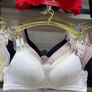 Кыргызстан Бишкек Рынок Кербен Дордой Нижнее белье