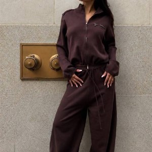 Стильный женский костюм-двойка свободного силуэта из Гуанчжоу