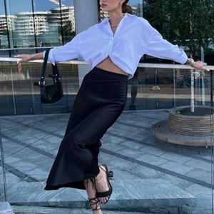 Супер простая и женственно смотрится юбка Атлас Цена