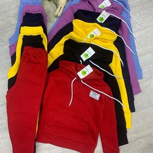 Спортивные костюмы с начёсом 36 42р 1000сом Ткань