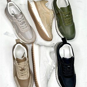 Кроссовки из натуральной замши — идеальный выбор для стильных и активных!